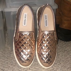 Steve Madden slip on shoes rose gold size 9